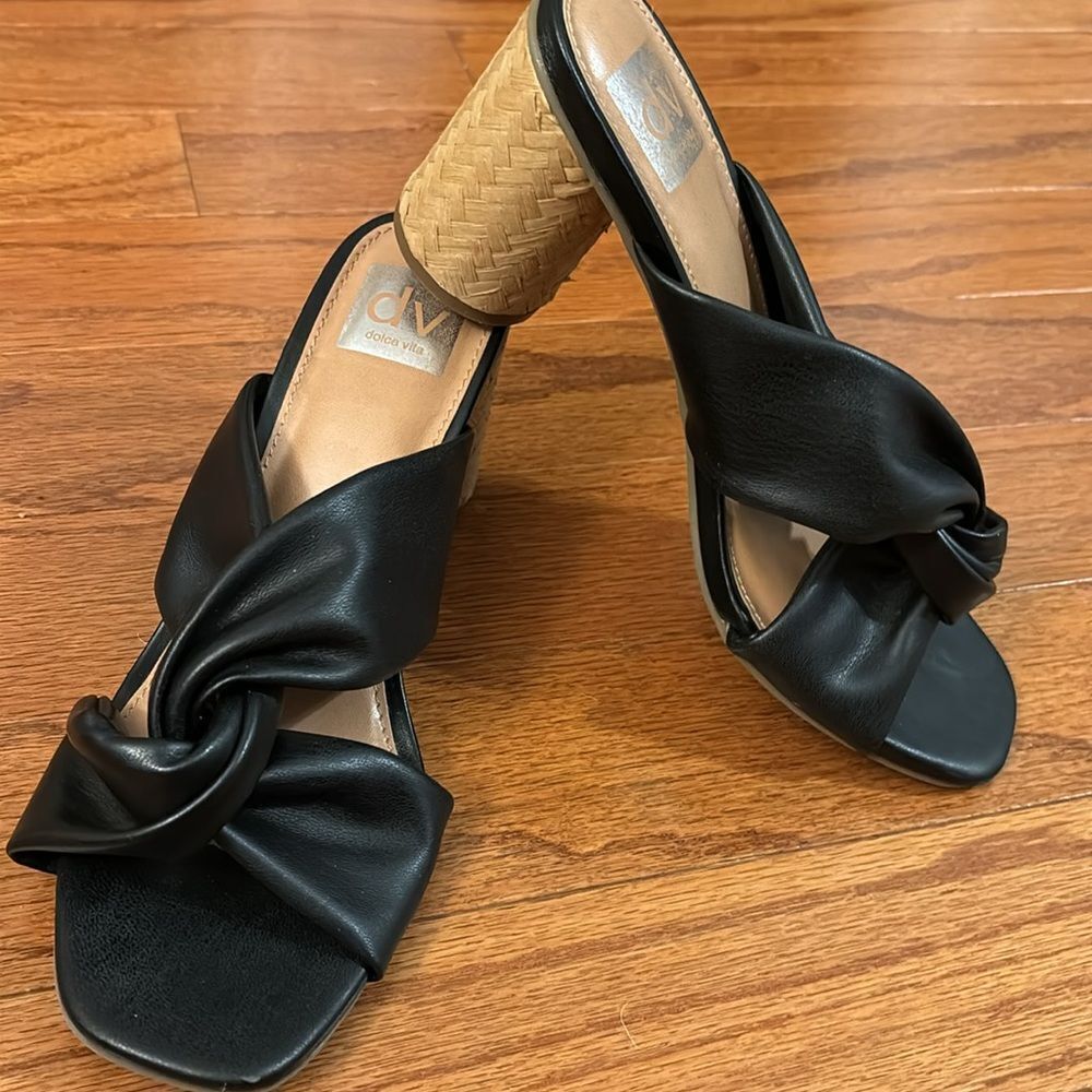 Dolce Vita Milna Size 8 slip on open toe round block heels NWOT